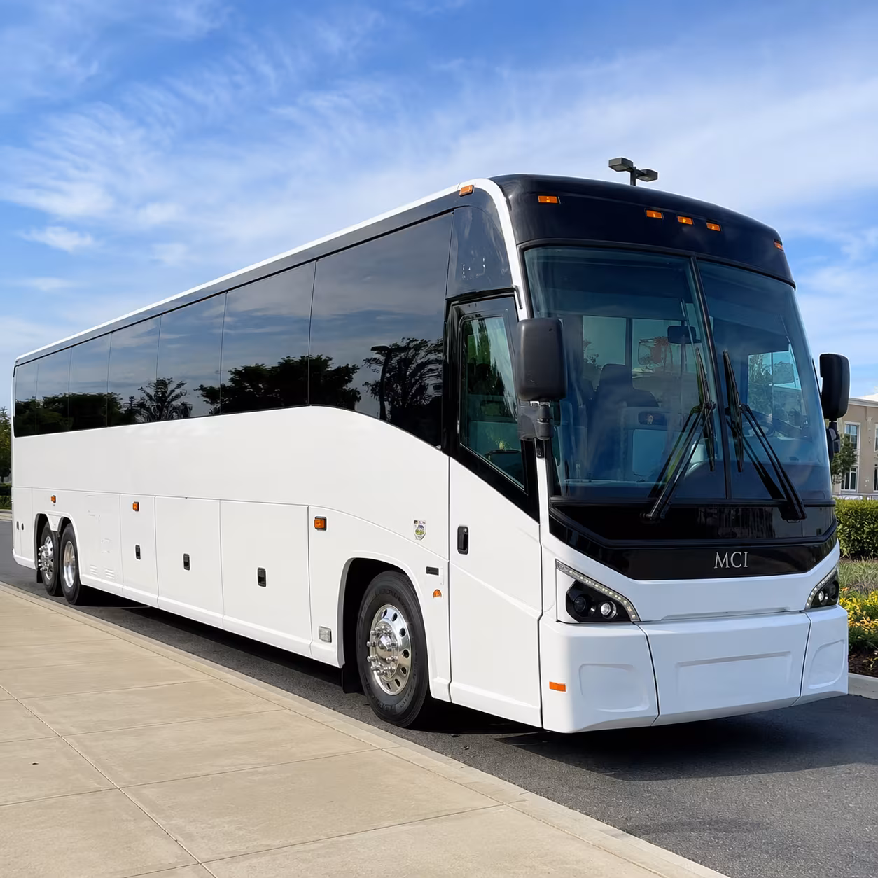 corporate airport shuttles to cleveland hopkins international airport from parma