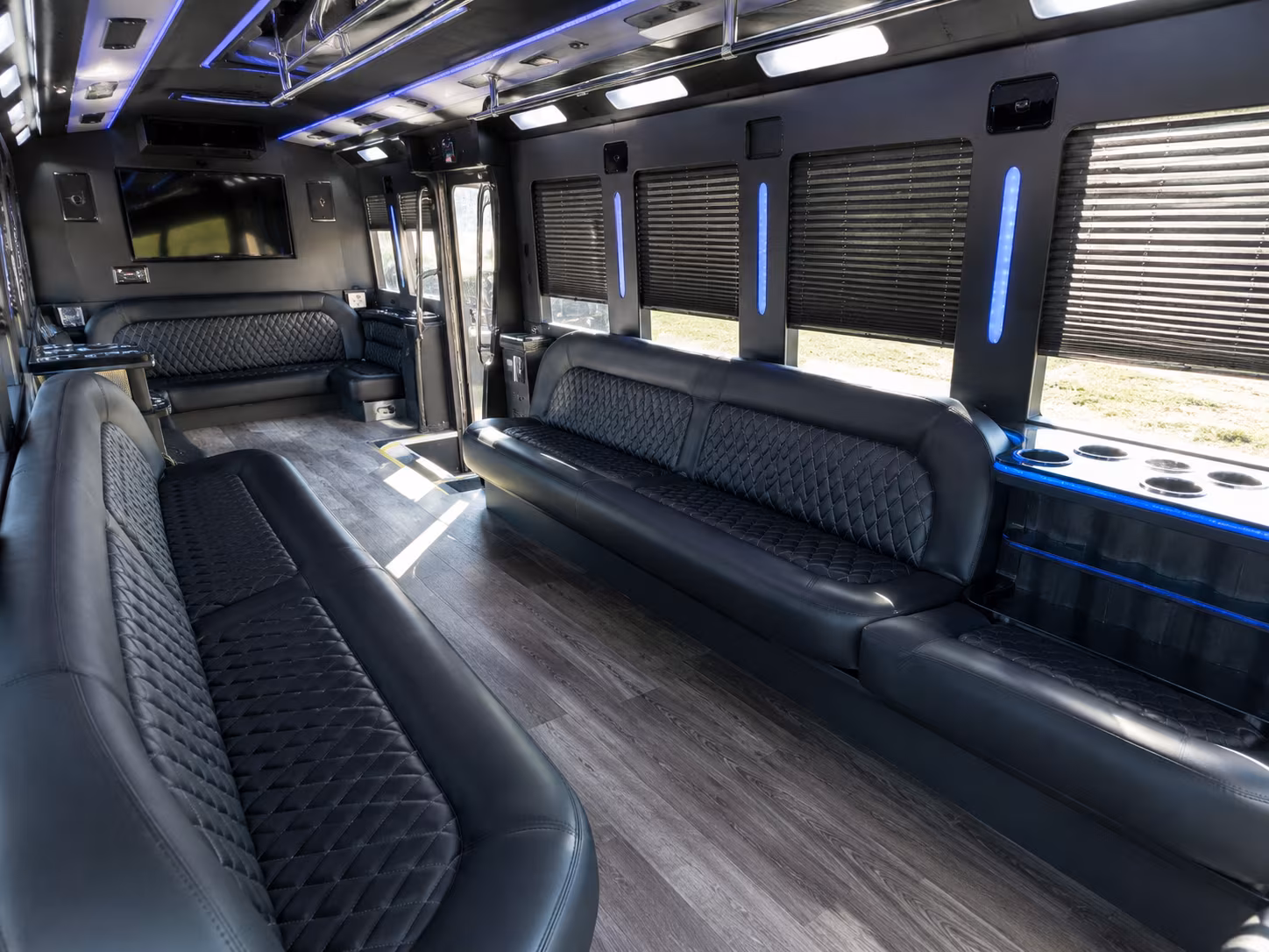 elyria bus rentals