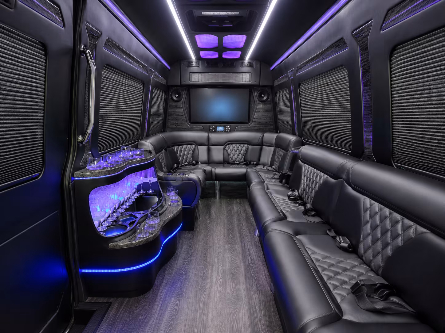 parma 30 passenger party bus